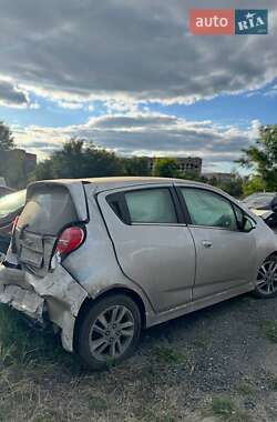 Хэтчбек Chevrolet Spark 2015 в Киеве