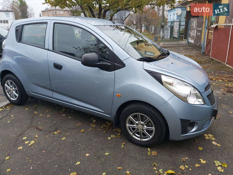 Хэтчбек Chevrolet Spark 2012 в Белой Церкви