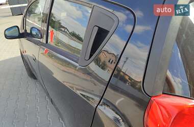 Хэтчбек Chevrolet Spark 2010 в 