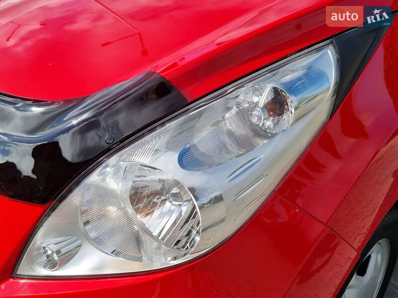 Хэтчбек Chevrolet Spark 2012 в Виннице
