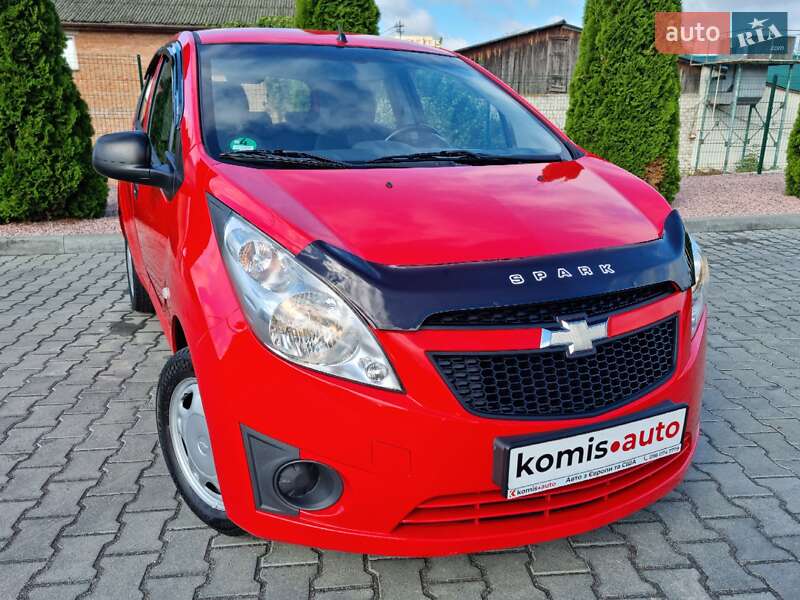 Хэтчбек Chevrolet Spark 2012 в Виннице