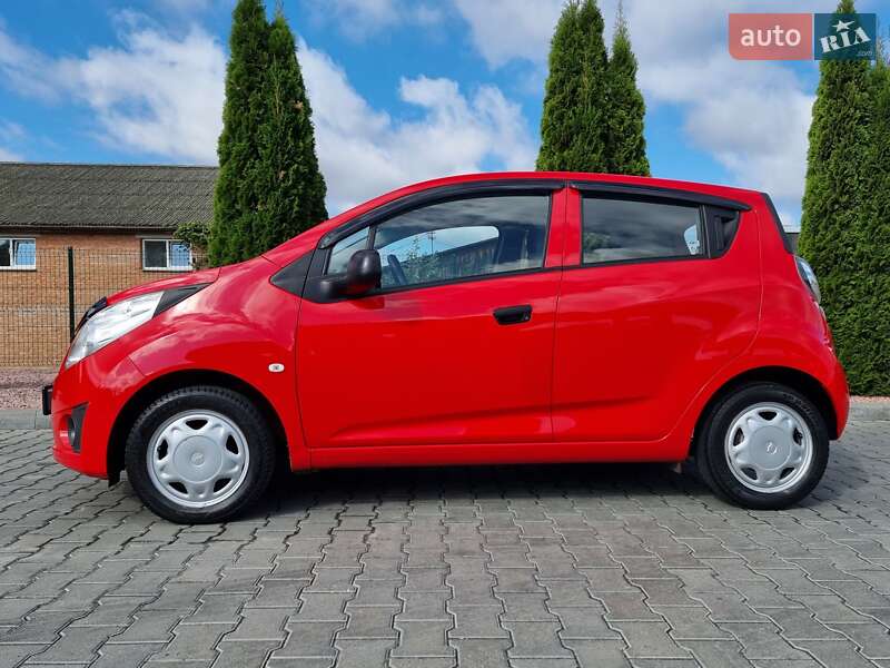 Хэтчбек Chevrolet Spark 2012 в Виннице