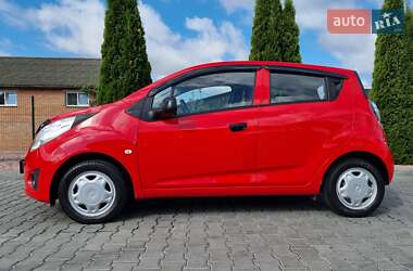 Хетчбек Chevrolet Spark 2012 в 