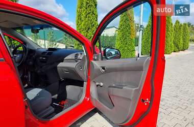 Хетчбек Chevrolet Spark 2012 в 