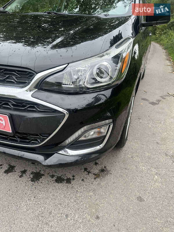 Хетчбек Chevrolet Spark 2019 в Львові