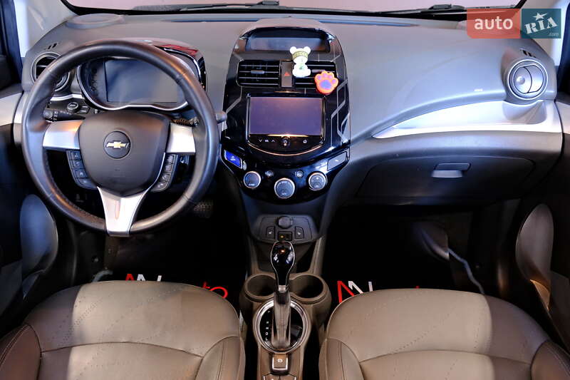 Хэтчбек Chevrolet Spark 2015 в Одессе