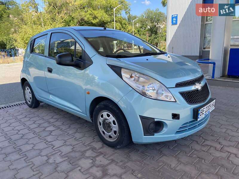 Хэтчбек Chevrolet Spark 2010 в Николаеве
