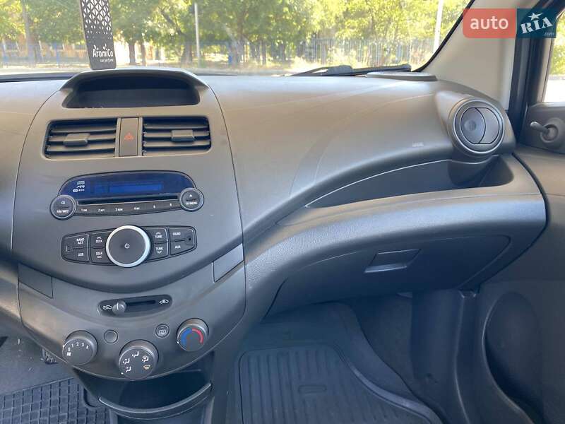 Хэтчбек Chevrolet Spark 2010 в Николаеве