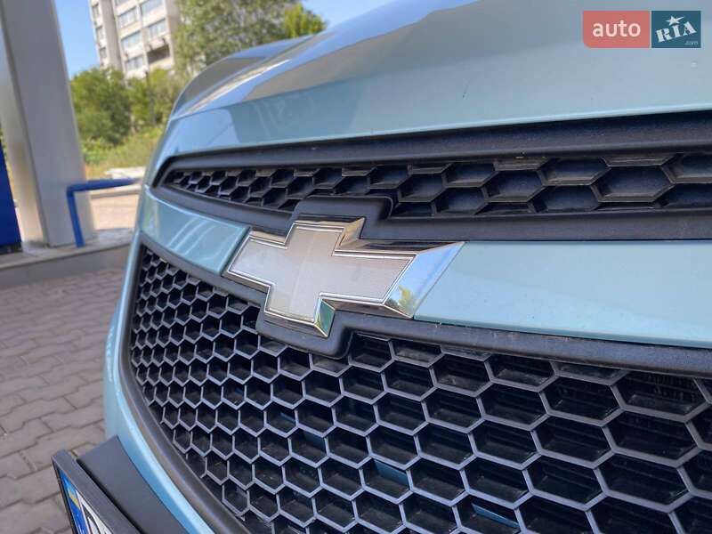 Хэтчбек Chevrolet Spark 2010 в Николаеве