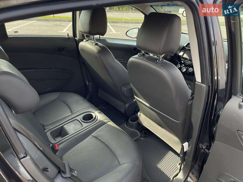 Хэтчбек Chevrolet Spark 2015 в Виннице фото 4 Хэтчбек Chevrolet Spark 2015 в Виннице