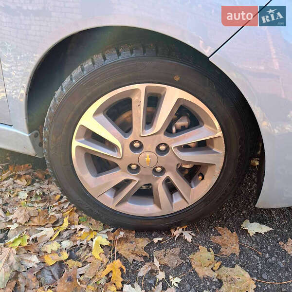 Хетчбек Chevrolet Spark 2013 в Києві фото 7 Хетчбек Chevrolet Spark 2013 в Києві
