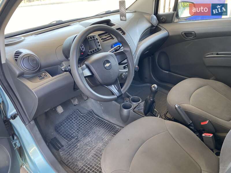 Хетчбек Chevrolet Spark 2010 в Миколаєві