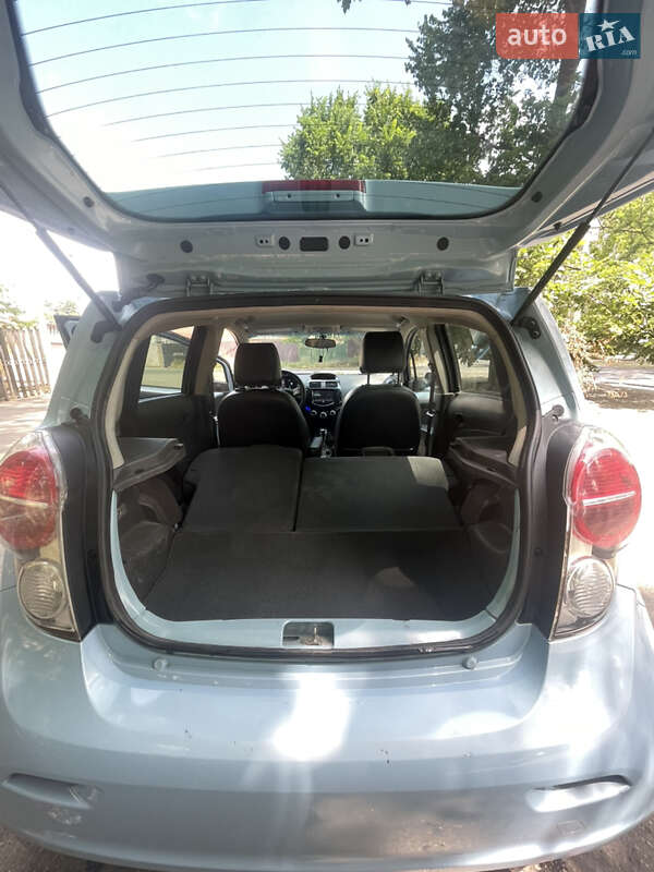 Хэтчбек Chevrolet Spark 2013 в Одессе