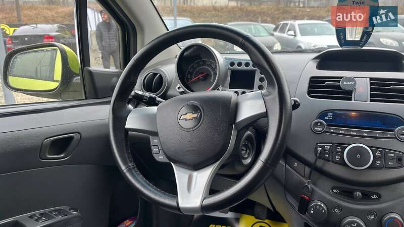 Хэтчбек Chevrolet Spark 2010 в Стрые