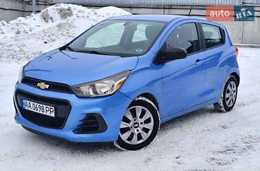 Хэтчбек Chevrolet Spark 2016 в Киеве