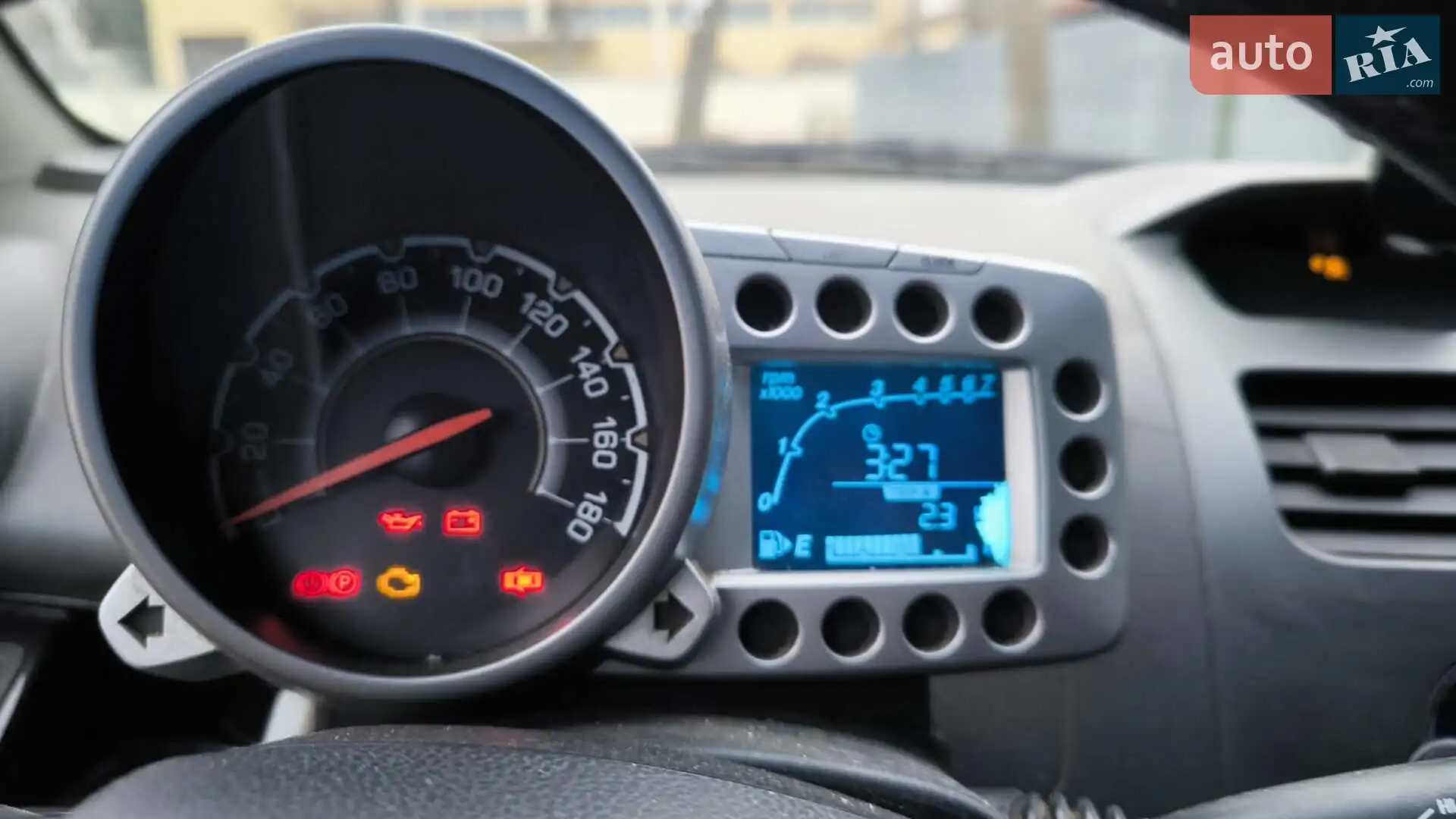 2011 Chevrolet Spark - мініатюра 10