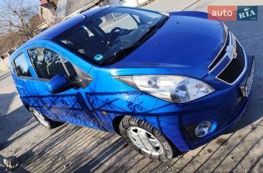 Хетчбек Chevrolet Spark 2010 в Баранівці