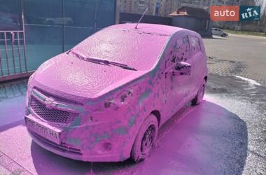 Хэтчбек Chevrolet Spark 2010 в Николаеве