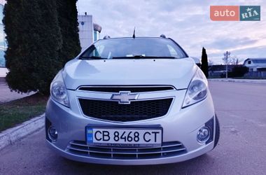 Хетчбек Chevrolet Spark 2010 в Новгород-Сіверському