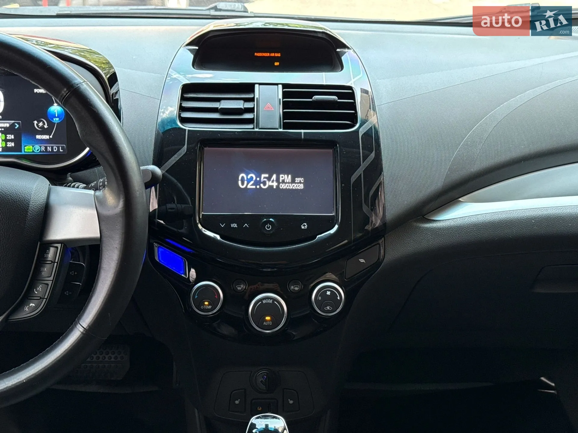 2015 Chevrolet Spark - мініатюра 23