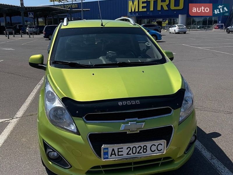 Хэтчбек Chevrolet Spark 2013 в Кривом Роге
