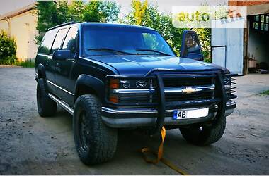 Позашляховик / Кросовер Chevrolet Suburban 1995 в Вінниці
