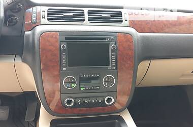 Позашляховик / Кросовер Chevrolet Suburban 2007 в 