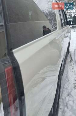 Внедорожник / Кроссовер Chevrolet Suburban 2017 в Киеве