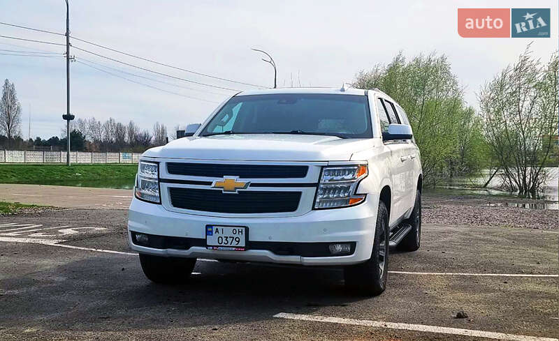 Внедорожник / Кроссовер Chevrolet Suburban 2017 в Киеве фото 4 Внедорожник / Кроссовер Chevrolet Suburban 2017 в Киеве