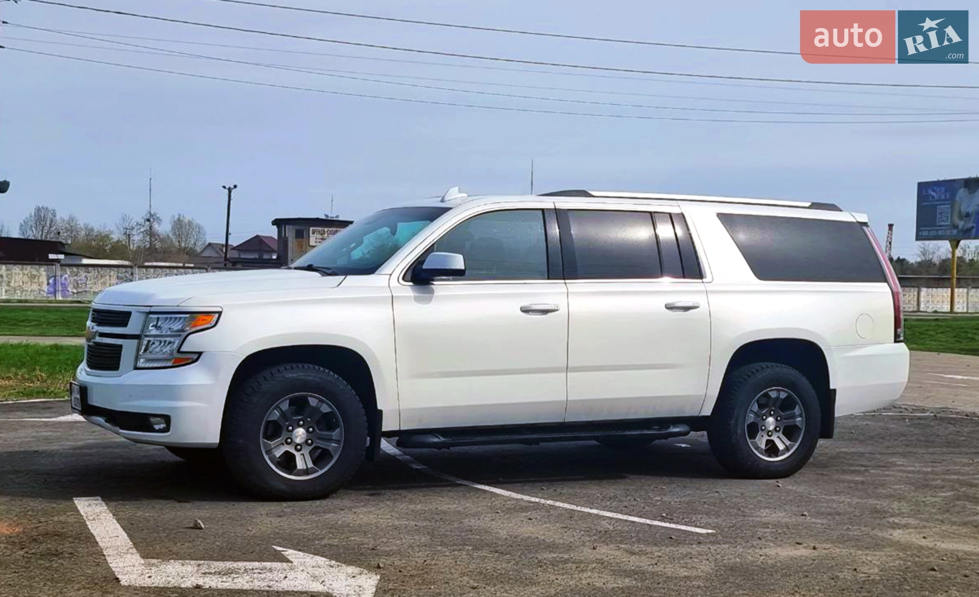 2017 Chevrolet Suburban - мініатюра 3