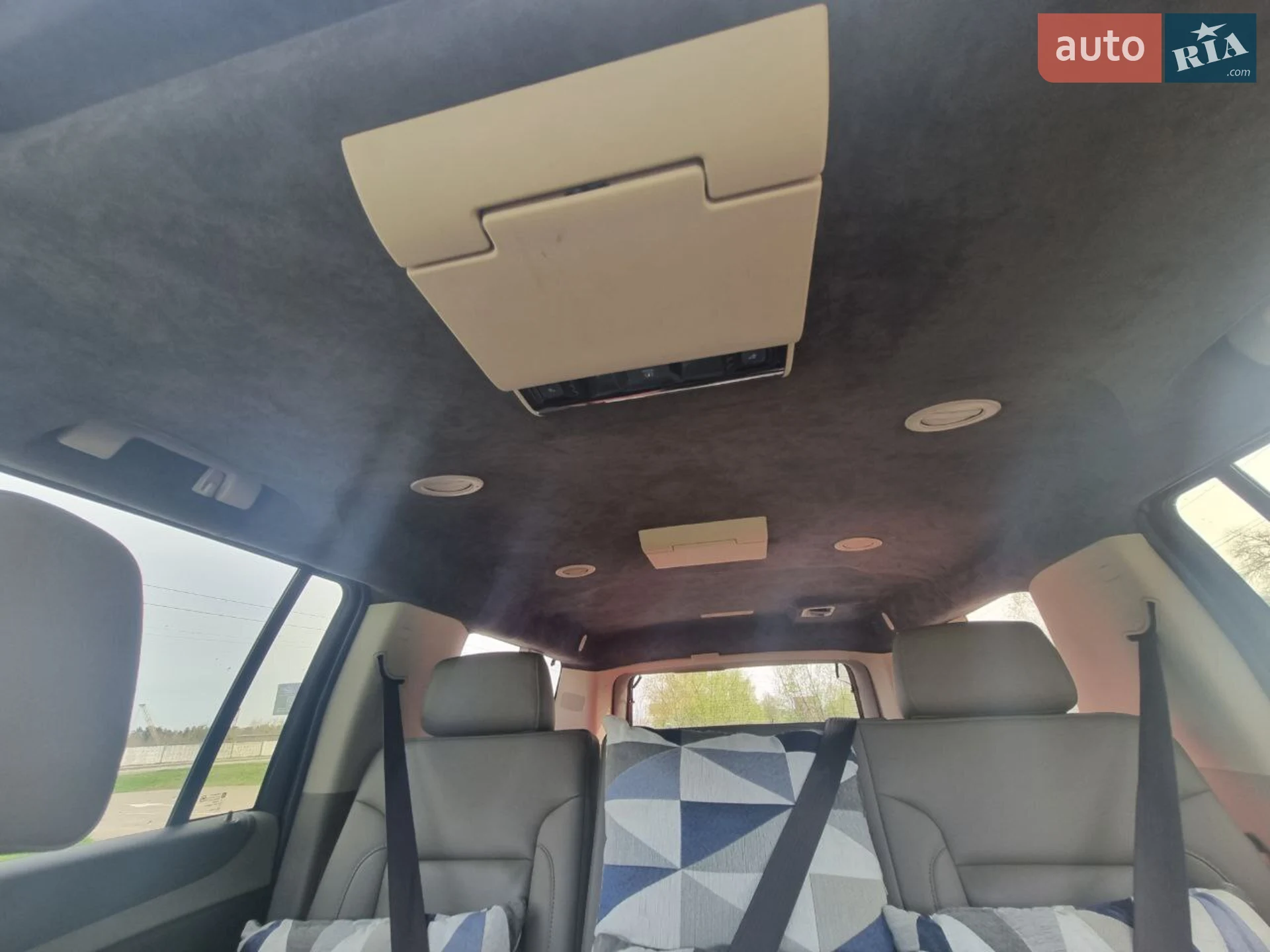 2017 Chevrolet Suburban - мініатюра 27