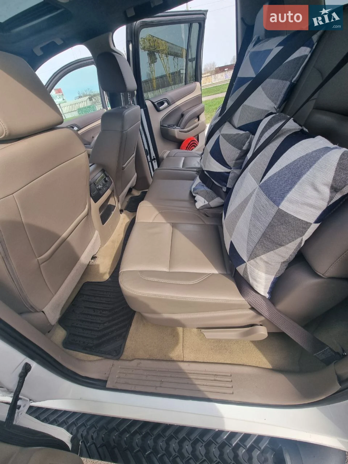 2017 Chevrolet Suburban - мініатюра 31