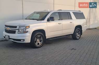 Внедорожник / Кроссовер Chevrolet Suburban 2017 в Киеве
