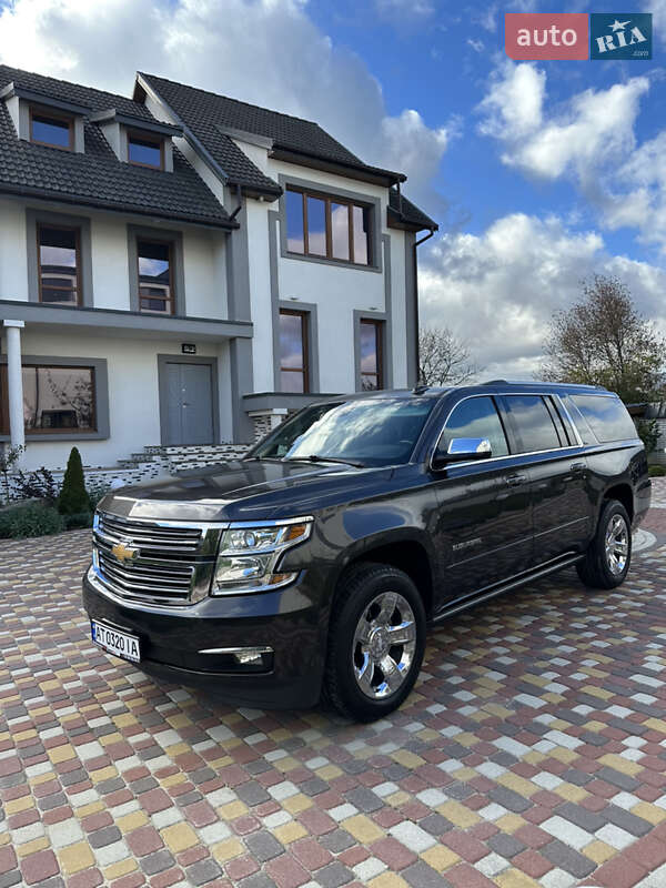Внедорожник / Кроссовер Chevrolet Suburban 2015 в Калуше