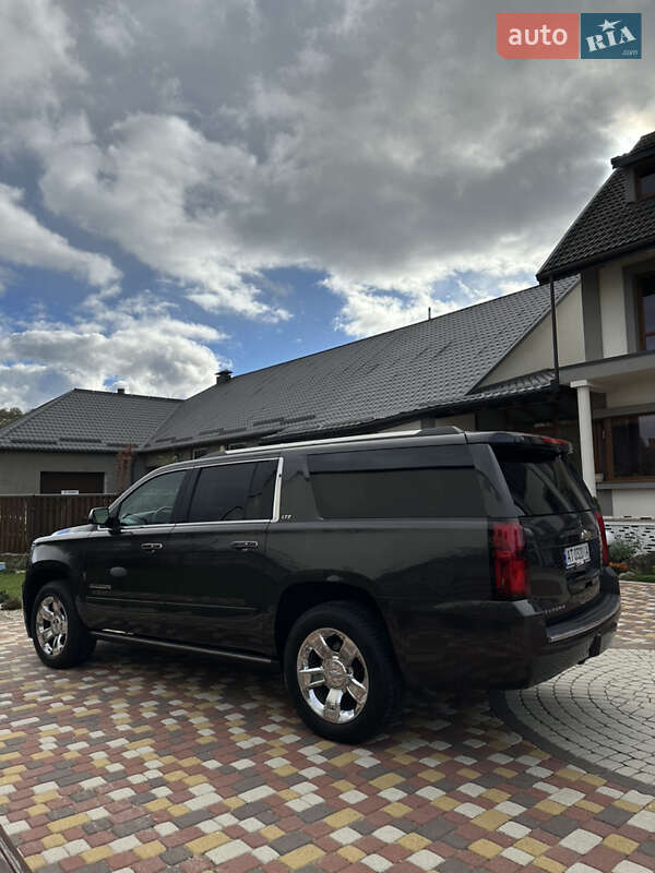 Внедорожник / Кроссовер Chevrolet Suburban 2015 в Калуше