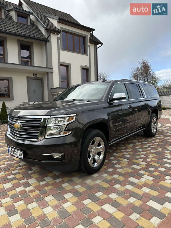 Внедорожник / Кроссовер Chevrolet Suburban 2015 в Калуше