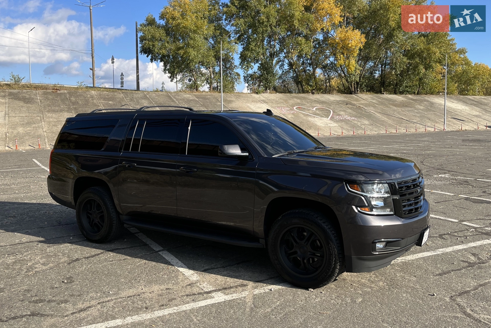 2017 Chevrolet Suburban - мініатюра 4