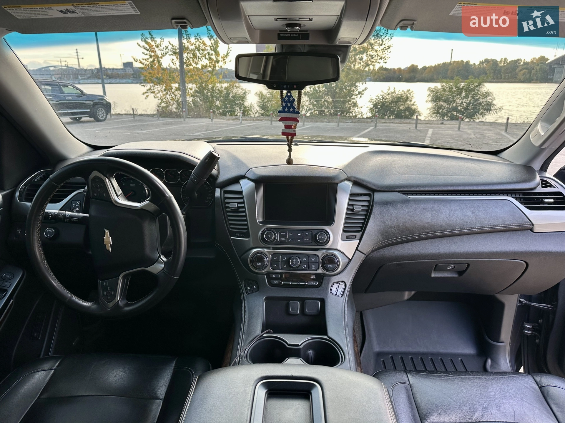 2017 Chevrolet Suburban - мініатюра 13