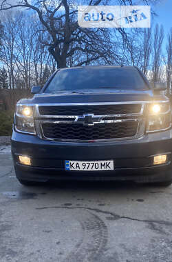 Позашляховик / Кросовер Chevrolet Suburban 2018 в 