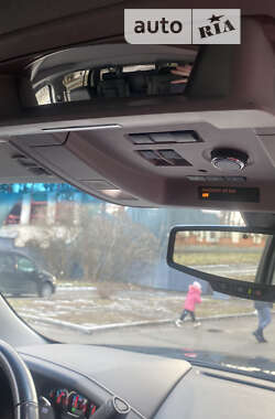 Позашляховик / Кросовер Chevrolet Suburban 2018 в 