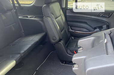 Позашляховик / Кросовер Chevrolet Suburban 2018 в 