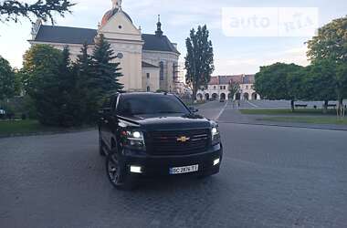 Позашляховик / Кросовер Chevrolet Suburban 2015 в Львові