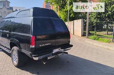 Позашляховик / Кросовер Chevrolet Suburban 1995 в 