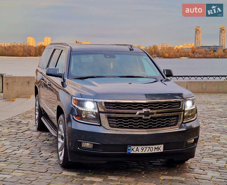 Внедорожник / Кроссовер Chevrolet Suburban 2018 в Киеве