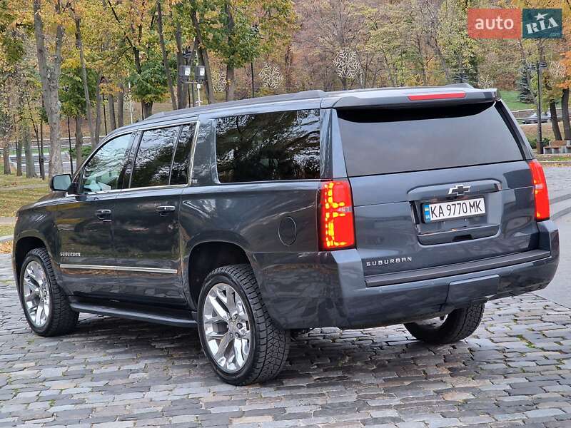 Внедорожник / Кроссовер Chevrolet Suburban 2018 в Киеве