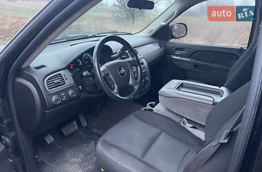 Позашляховик / Кросовер Chevrolet Suburban 2009 в 