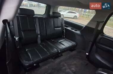 Позашляховик / Кросовер Chevrolet Suburban 2013 в 