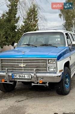 Внедорожник / Кроссовер Chevrolet Suburban 1985 в Львове