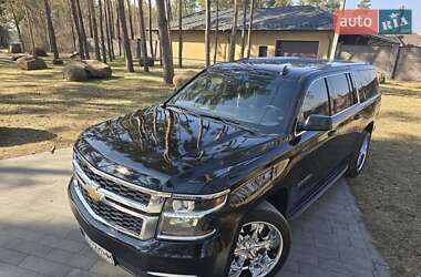 Внедорожник / Кроссовер Chevrolet Suburban 2016 в 