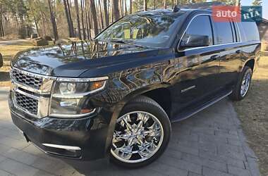 Внедорожник / Кроссовер Chevrolet Suburban 2016 в 